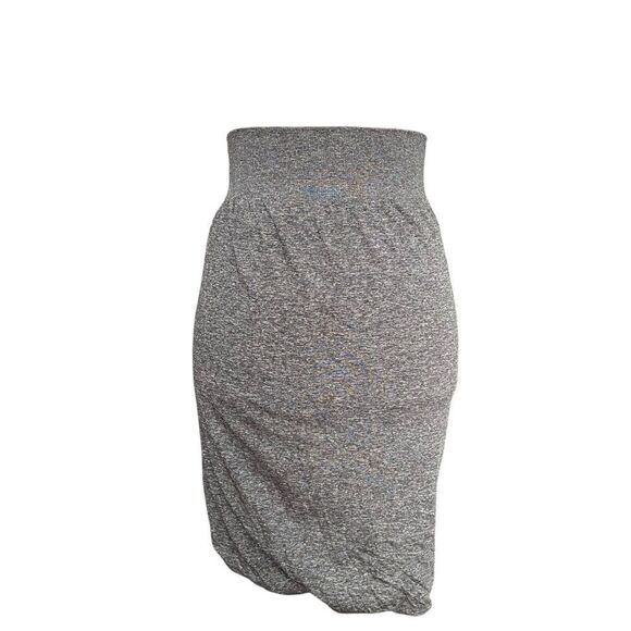 Lululemon Boulevard Bliss Skirt in Size 8 - Picture 3 of 9